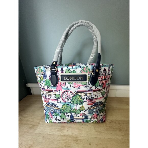 London Tote bag, Coastal Preppy purse, nylon tote bag, with zipper and pockets - Picture 4 of 9
